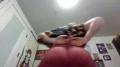 Snapshot of pppawg chatting on January 8, 7:45 am PAWG Pale Princess online show from January 8, 7:45 am