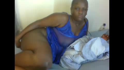 precious_diva online show from February 14, 3:11 am