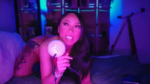 PreeminentJess online show from January 7, 4:50 am