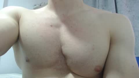 Snapshot of preettyboyx chatting on February 1, 7:55 pm JUAN online show from February 1, 7:55 pm