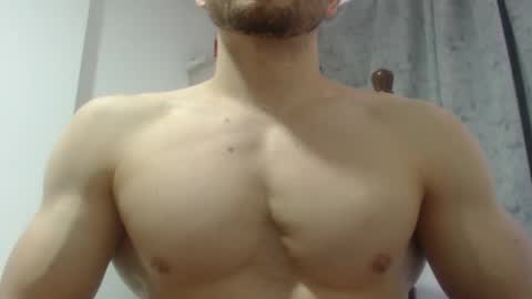 Snapshot of preettyboyx chatting on December 11, 3:47 pm JUAN online show from December 11, 3:47 pm