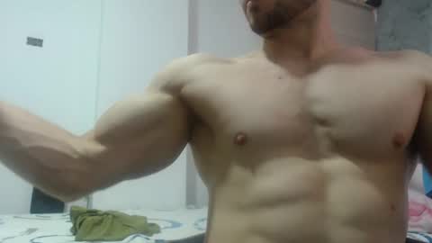 Snapshot of preettyboyx chatting on December 13, 8:04 pm JUAN online show from December 13, 8:04 pm