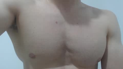 Snapshot of preettyboyx chatting on February 23, 2:51 am JUAN online show from February 23, 2:51 am