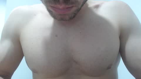 Snapshot of preettyboyx chatting on February 15, 12:48 am JUAN online show from February 15, 12:48 am