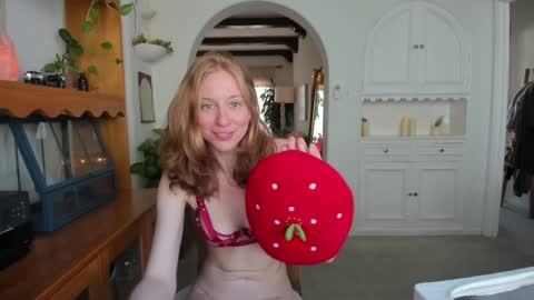 Pretend online show from October 30, 4:40 pm