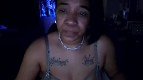 Yasmine pretty online show from February 2, 4:05 am