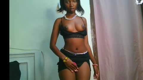 pretty__lisa online show from January 10, 8:03 pm