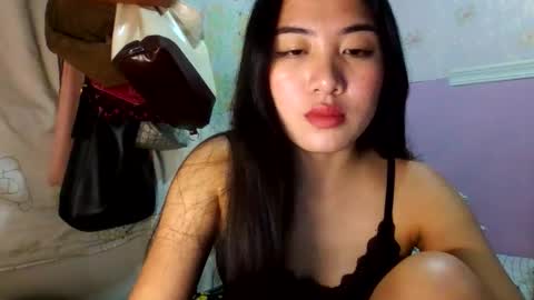 pretty_am online show from February 15, 4:49 pm