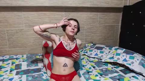 Snapshot of pretty_cristal22 chatting on January 18, 2:03 am pretty_cristal22 online show from January 18, 2:03 am