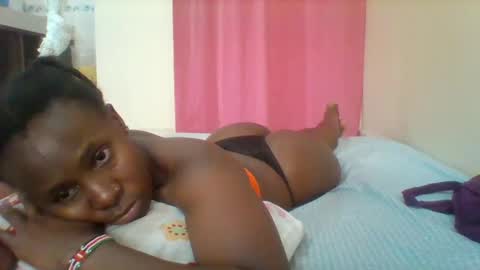 Snapshot of pretty_darya chatting on February 23, 7:44 am pretty_darya online show from February 23, 7:44 am