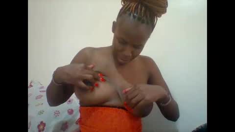 Snapshot of pretty_darya chatting on February 25, 11:32 am pretty_darya online show from February 25, 11:32 am
