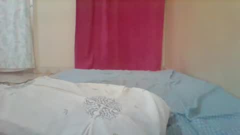 Snapshot of pretty_darya chatting on February 7, 9:47 am pretty_darya online show from February 7, 9:47 am