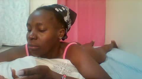 Snapshot of pretty_darya chatting on February 8, 4:25 am pretty_darya online show from February 8, 4:25 am