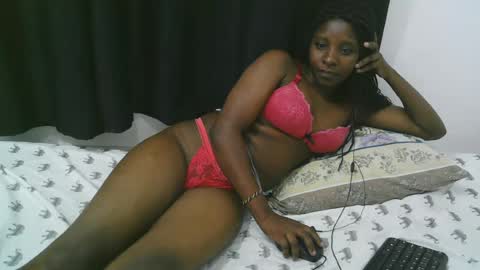 pretty online show from July 22, 3:25 pm