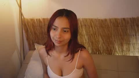 pretty_goddess online show from April 14, 8:45 pm