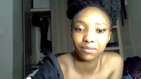 Snapshot of pretty_jazmine chatting on September 16, 12:23 am Jaz online show from September 16, 12:23 am