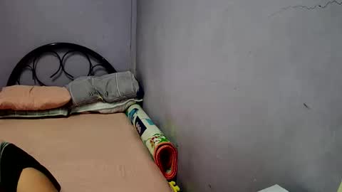 pretty_lyn08 online show from May 31, 5:01 pm