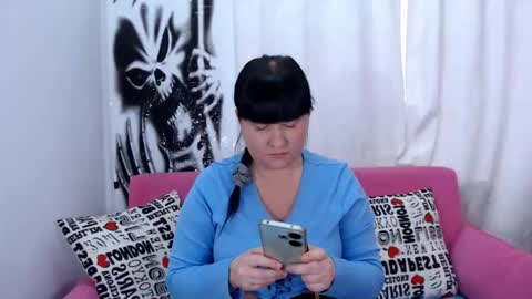 pretty_malika online show from November 13, 5:32 am