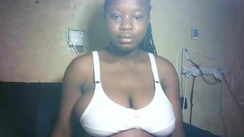 pretty_milan online show from March 15, 10:29 am