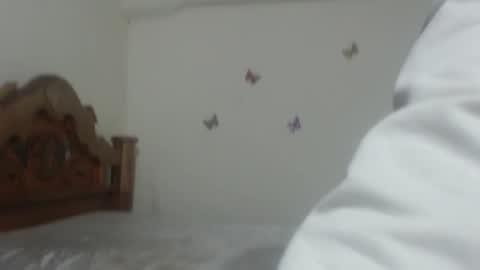Snapshot of pretty_rose_ chatting on February 23, 7:11 am Rose online show from February 23, 7:11 am