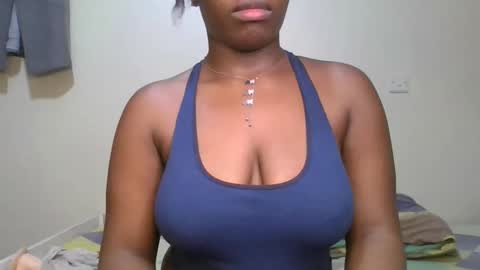 pretty_shila online show from October 27, 9:26 pm