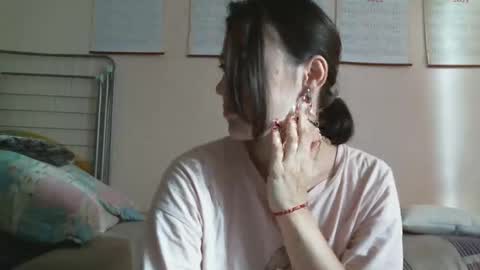 Snapshot of prettybella_7 chatting on September 21, 4:38 am Bella online show from September 21, 4:38 am