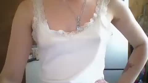 Bella online show from June 15, 10:40 am