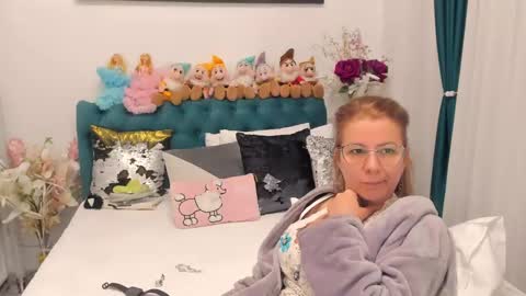 Snapshot of prettyblackeyes chatting on February 27, 10:11 am wilma online show from February 27, 10:11 am