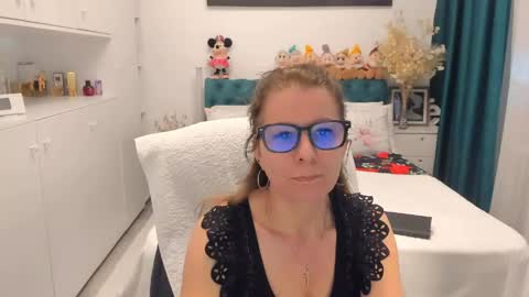 wilma online show from April 10, 6:30 am