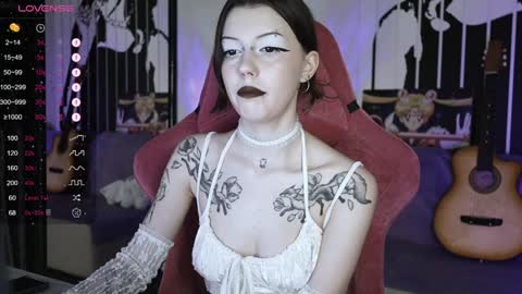Violet online show from December 15, 1:11 pm