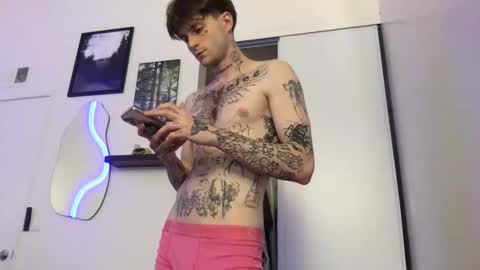 pretty boy online show from November 27, 3:14 am