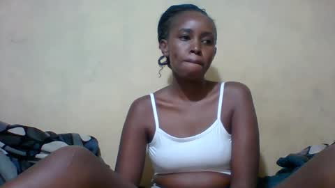 prettycarl_2 online show from January 5, 8:31 pm