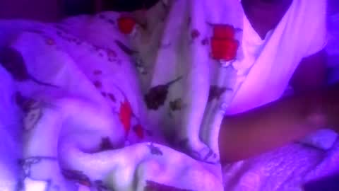 prettyma online show from April 15, 6:28 am