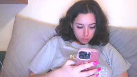 prettyjulliette online show from December 17, 4:36 pm