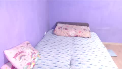 prettyjulliette online show from March 1, 10:24 am