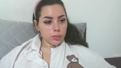 prettyjulliette online show from February 9, 6:54 pm