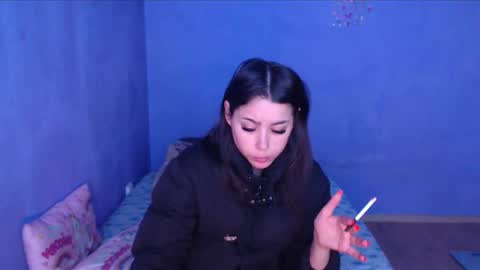 prettyjulliette online show from February 25, 9:31 am