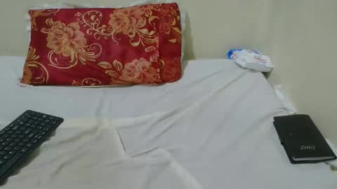 prettylicious_babe online show from March 12, 8:07 am