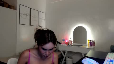 Jovill Mays online show from February 6, 12:43 am