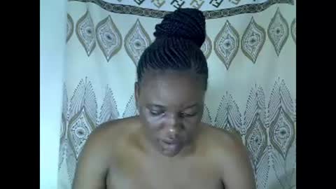 prettymish25 online show from February 19, 12:25 am