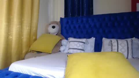 sasha online show from November 15, 9:44 am