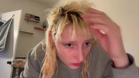 Dahlia online show from January 27, 3:47 am