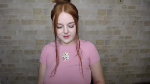 Snapshot of prettyvalerii_ chatting on March 2, 3:05 pm Valeri online show from March 2, 3:05 pm
