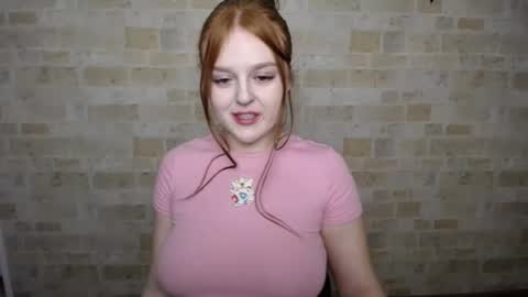 Snapshot of prettyvalerii_ chatting on March 8, 4:17 pm Valeri online show from March 8, 4:17 pm