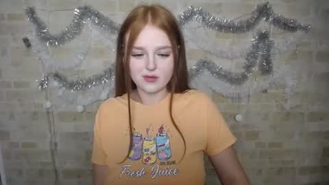 Snapshot of prettyvalerii_ chatting on December 25, 11:42 pm Valeri online show from December 25, 11:42 pm
