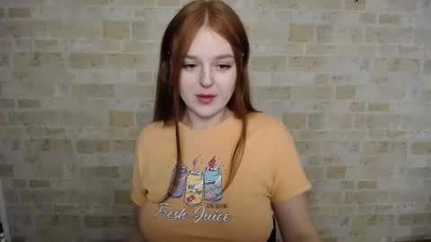 Snapshot of prettyvalerii_ chatting on January 27, 12:43 am Valeri online show from January 27, 12:43 am