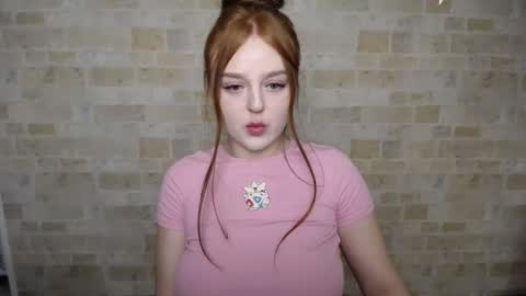 Snapshot of prettyvalerii_ chatting on February 26, 10:27 am Valeri online show from February 26, 10:27 am