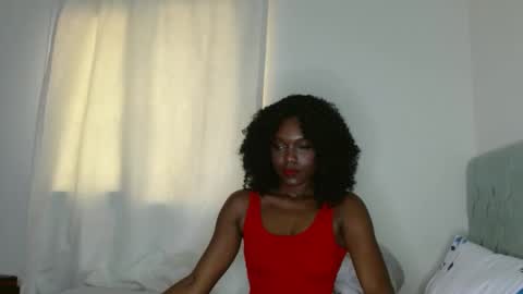 Snapshot of prettyvii chatting on September 13, 9:56 am prettyvii online show from September 13, 9:56 am