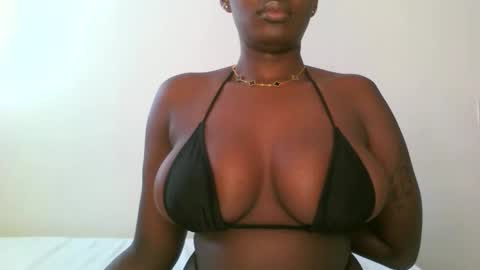 prettyvishy online show from February 11, 12:47 pm