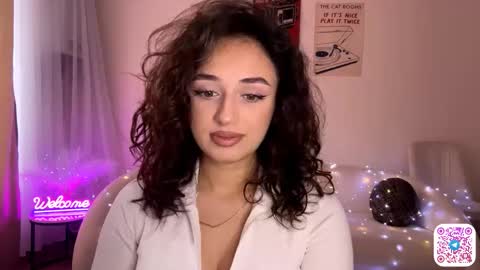 Sofi online show from March 29, 11:12 am